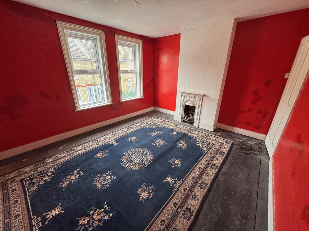 Lot: 112 - FREEHOLD STATUTORY INVESTMENT - Bedroom 1